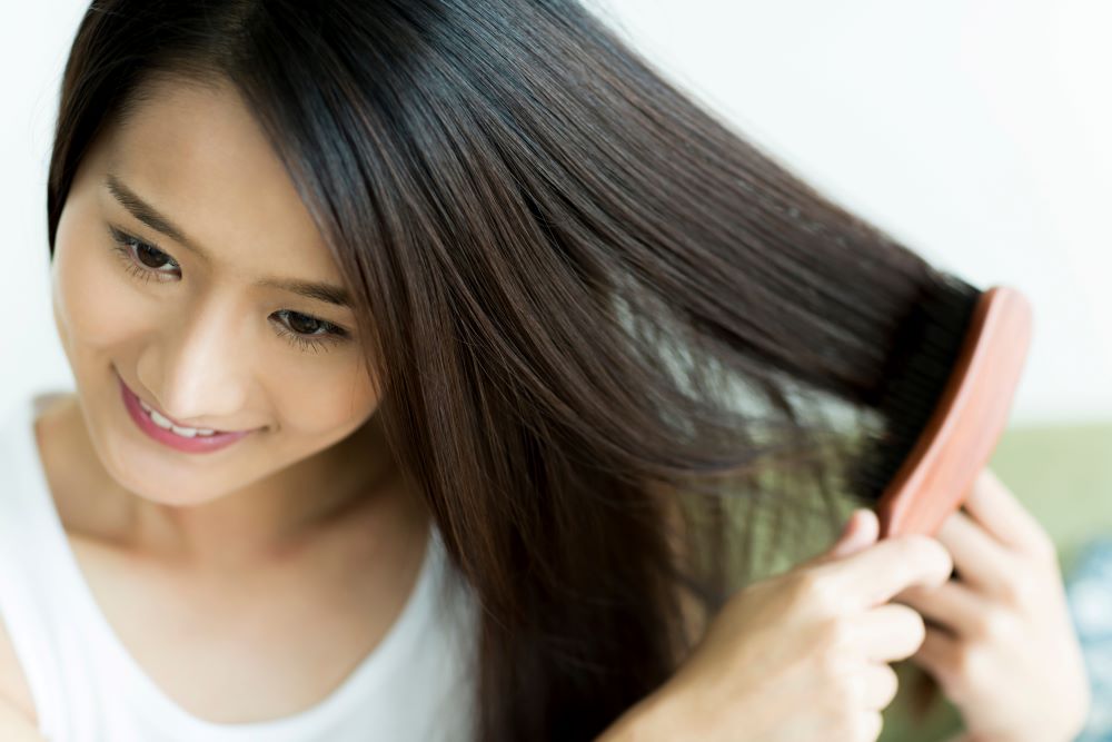 髪のボリュームを増やす方法とは｜ボリュームダウンの原因と対策について解説